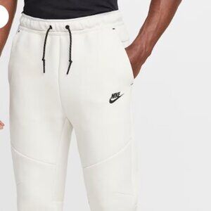 Nike Sportswear Tech Fleece Track Pants Joggers Mens Size XL Ivory $115 NWT